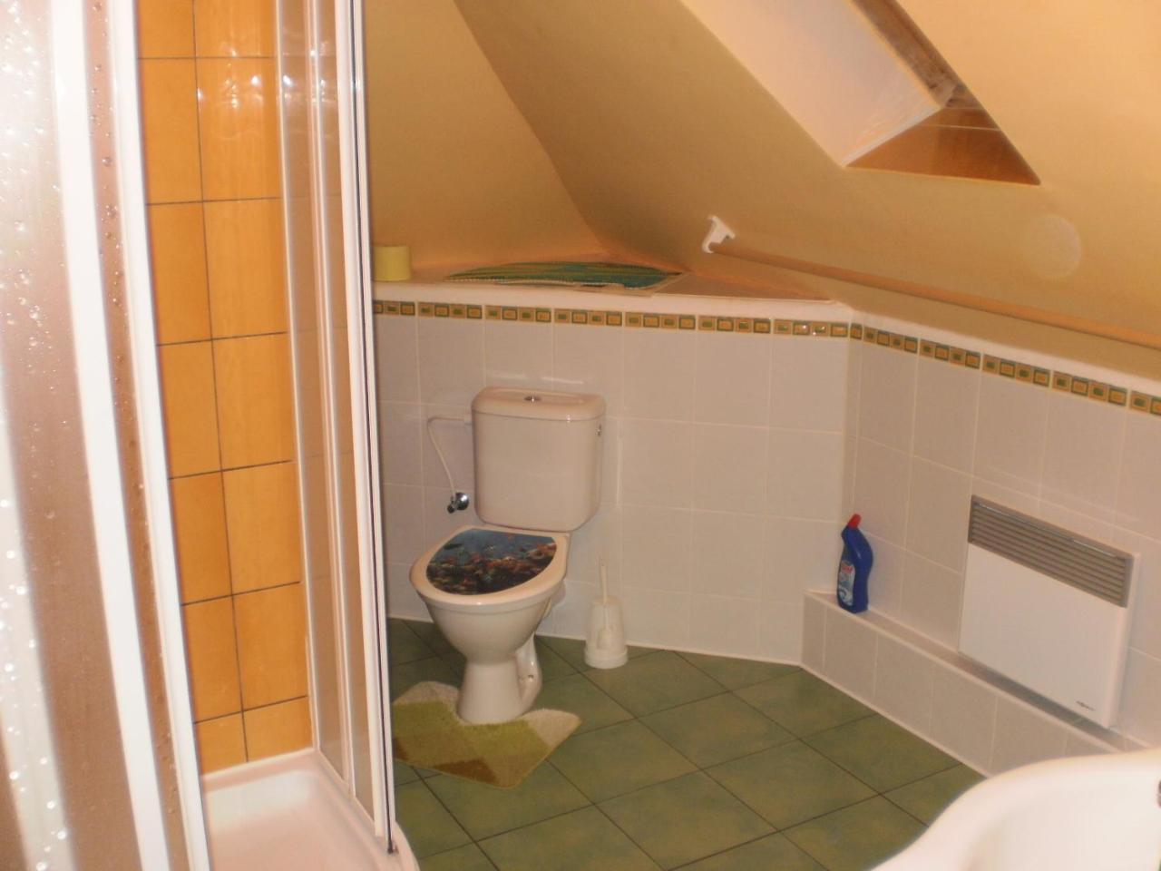 Privat Buk 100 Apartment Jindrichuv Hradec Luaran gambar