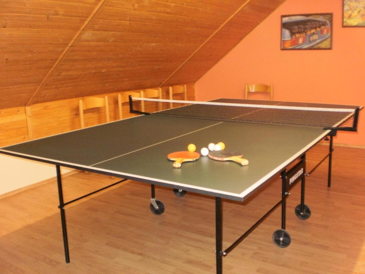 Privat Buk 100 Apartment Jindrichuv Hradec Luaran gambar