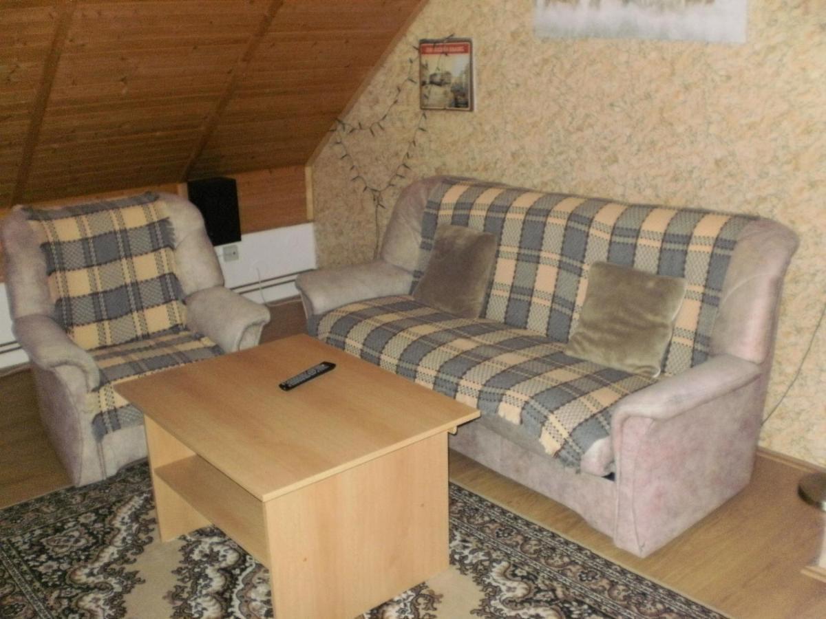 Privat Buk 100 Apartment Jindrichuv Hradec Luaran gambar