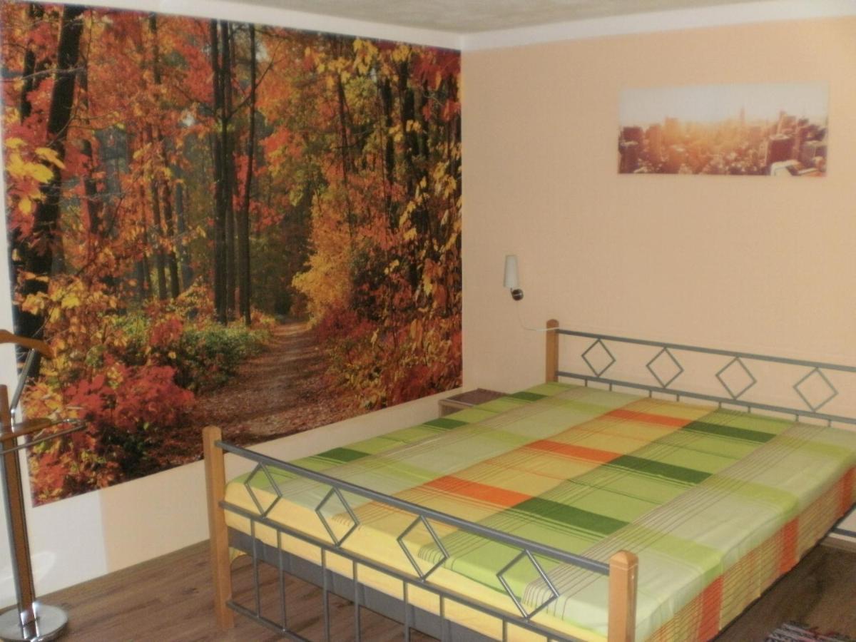 Privat Buk 100 Apartment Jindrichuv Hradec Luaran gambar